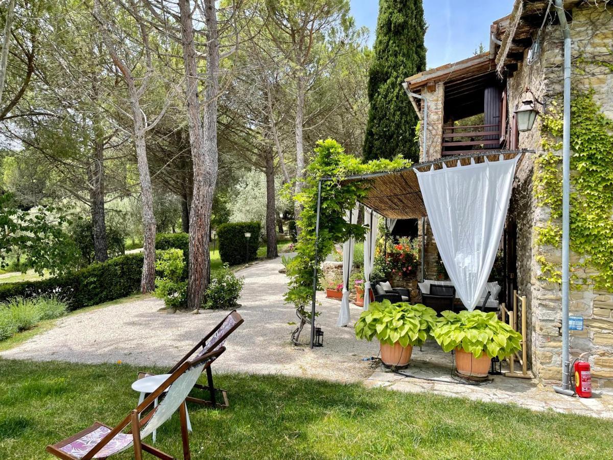 La Panoramica Gubbio - Maison De Charme - Casette E Appartamenti Self Catering Per Vacanze Meravigliose! Екстериор снимка