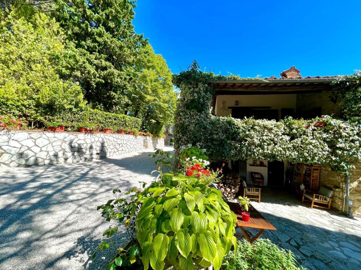 La Panoramica Gubbio - Maison De Charme - Casette E Appartamenti Self Catering Per Vacanze Meravigliose! Екстериор снимка