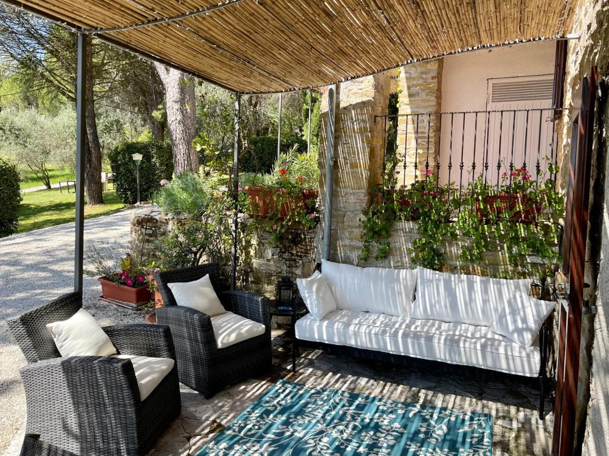 La Panoramica Gubbio - Maison De Charme - Casette E Appartamenti Self Catering Per Vacanze Meravigliose! Екстериор снимка