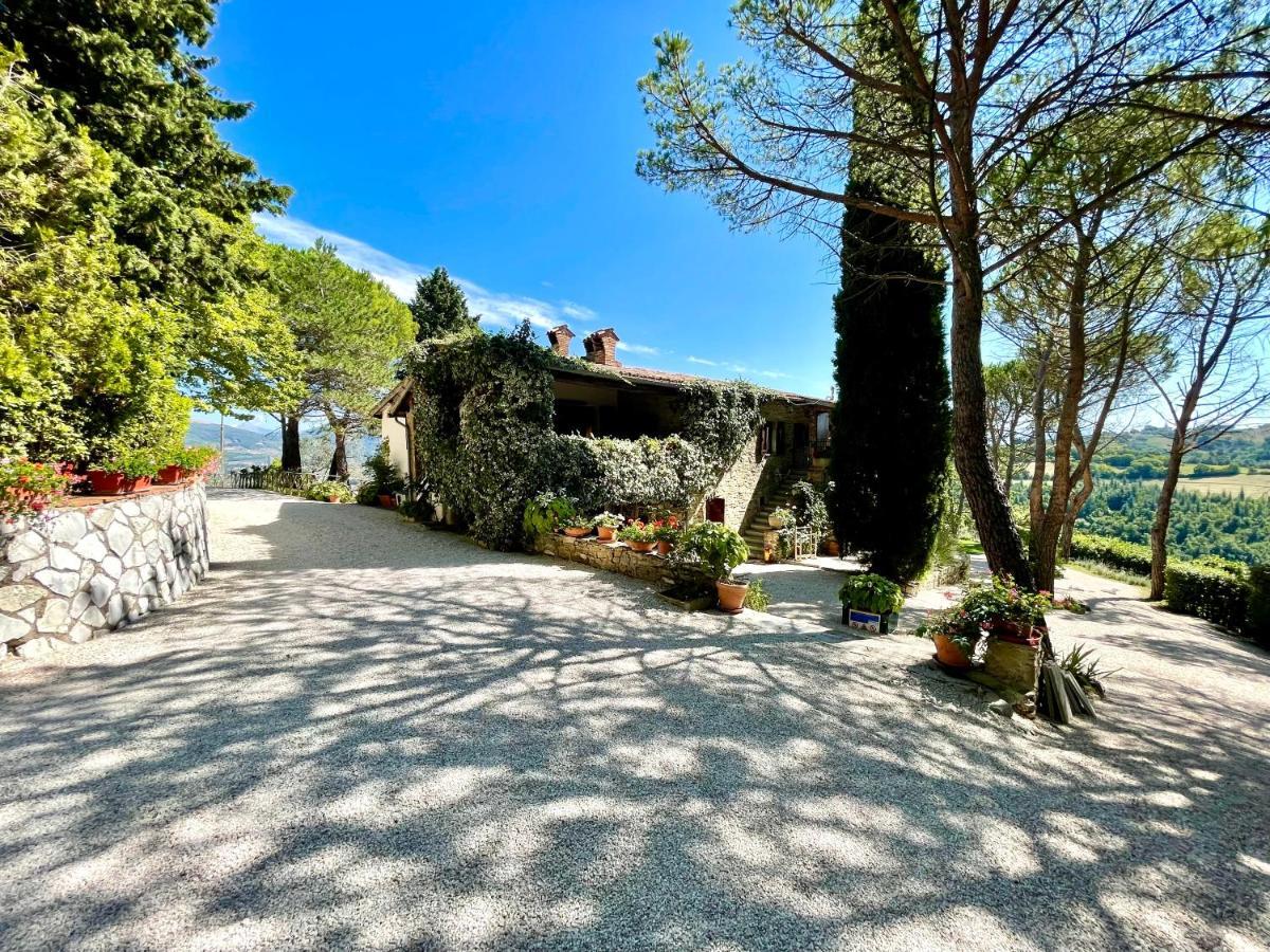 La Panoramica Gubbio - Maison De Charme - Casette E Appartamenti Self Catering Per Vacanze Meravigliose! Екстериор снимка