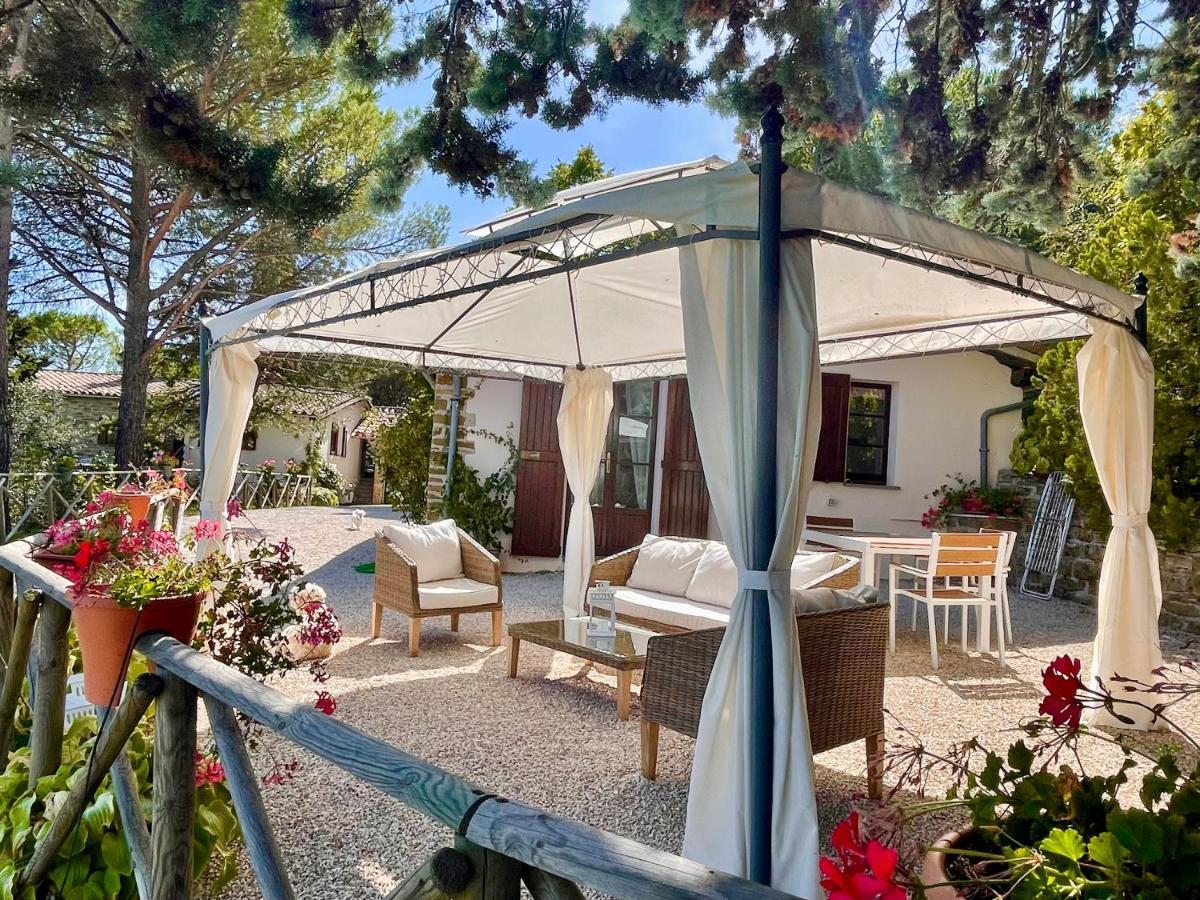 La Panoramica Gubbio - Maison De Charme - Casette E Appartamenti Self Catering Per Vacanze Meravigliose! Екстериор снимка
